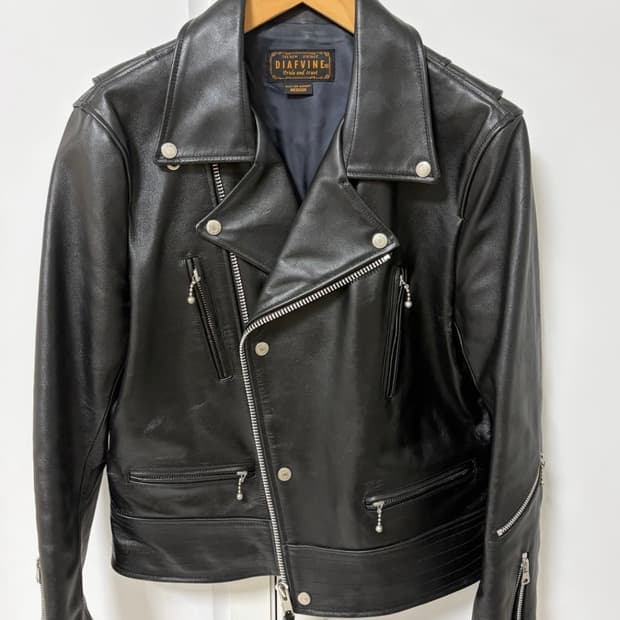 디아프바인 가죽자켓