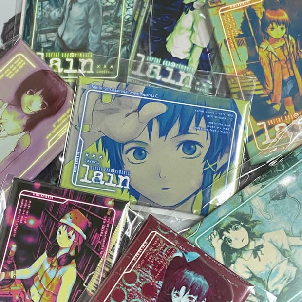 시리얼 익스페리먼츠 레인 DMM 스크래치 E상 스퀘어 캔뱃지 8종