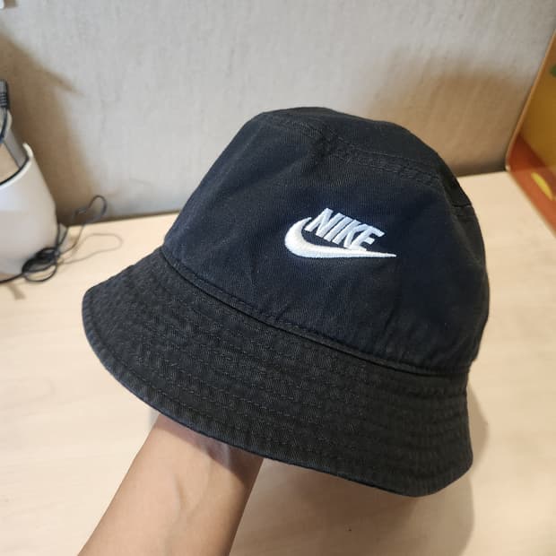Nike 나이키 버킷햇 블랙 S/M (힙한 무드🔥)”