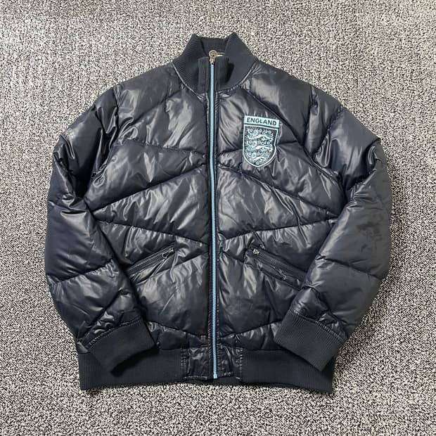 빈티지9. 엄브로 잉글랜드 국대 올드스쿨 쓰리라이언 경량 패딩 푸퍼
