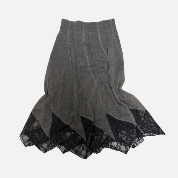 Vintage datailed layered skirt