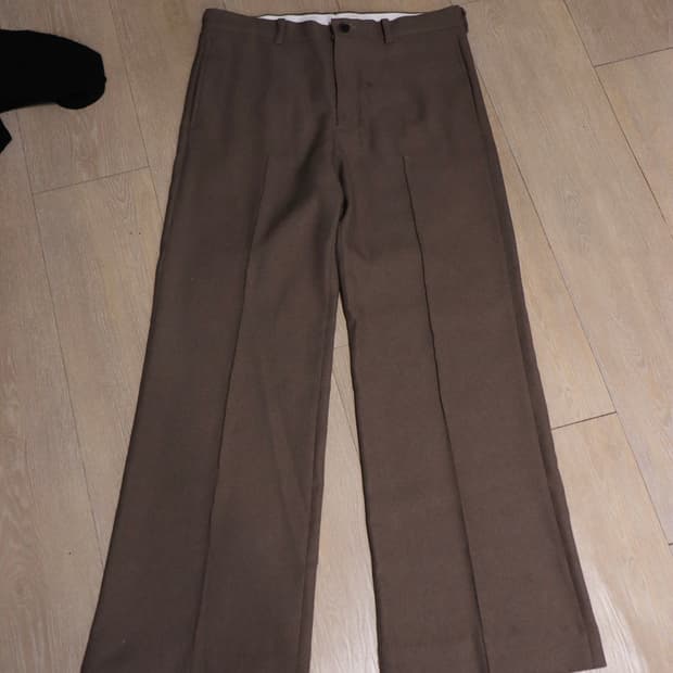 [L]사스콰치패브릭스 와이드 플레어 팬츠