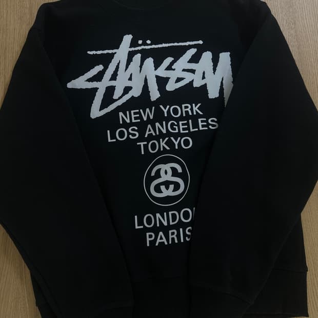 스투시 월드투어 맨투맨