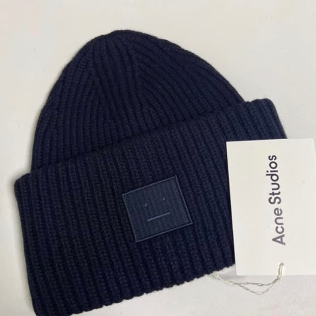 아크네스튜디오 비니