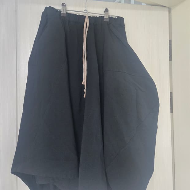 꼼데가르송 벌룬 스커트팬츠