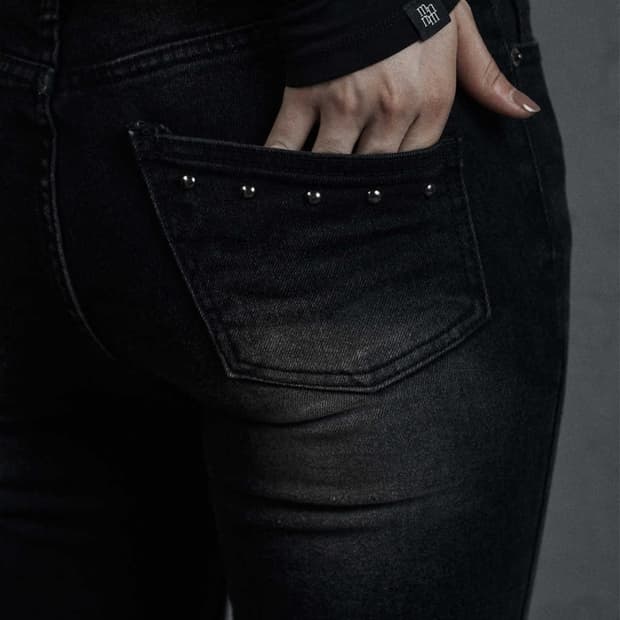 [mnem] black stud low bootcut 