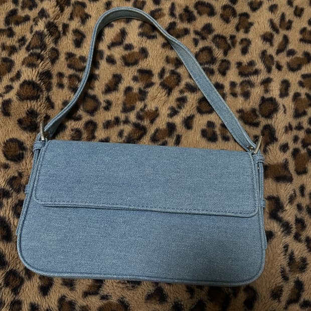 에잇세컨즈 미니백