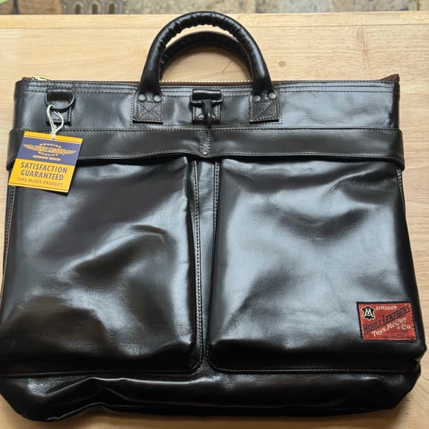 토이즈맥코이 브라운 레더 헬멧백