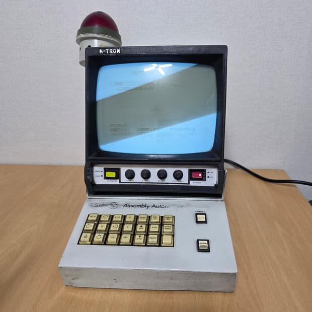 K-TRON Assembly Automation 산업용 모니터