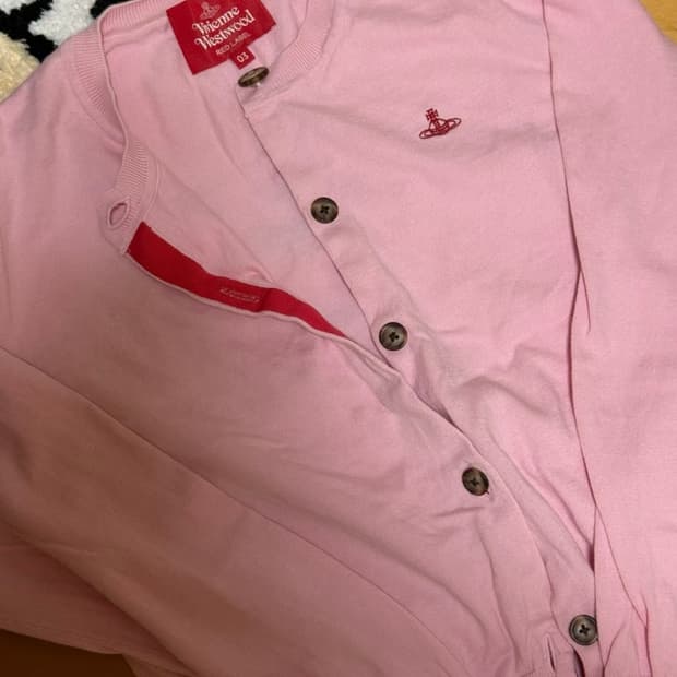 비비안웨스트우드 레드라벨 핑크 가디건 03