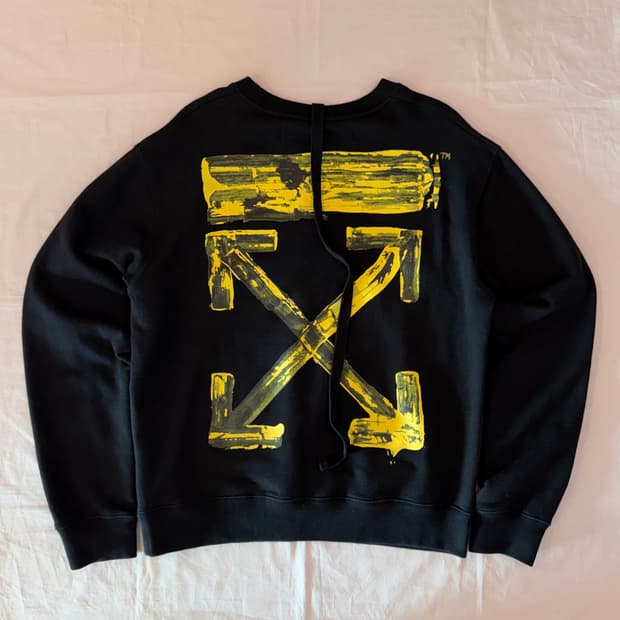 새상품급 오프화이트 애로우 맨투맨 스웻셔츠 옐로우