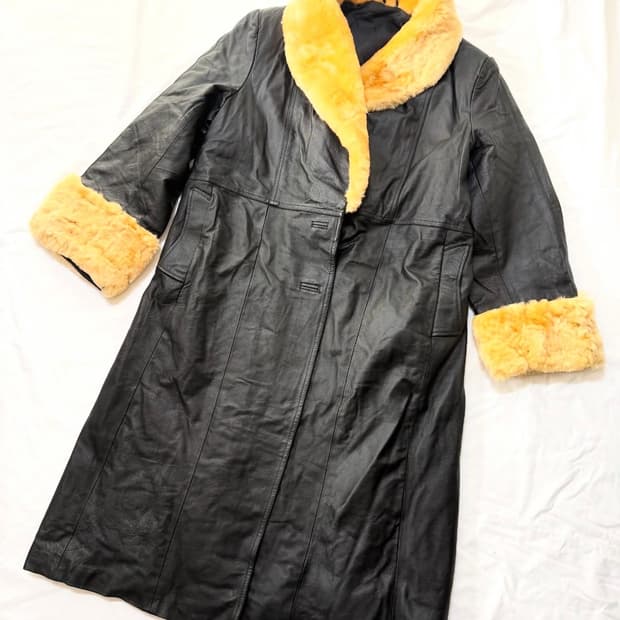 퍼 트림 레더 코트