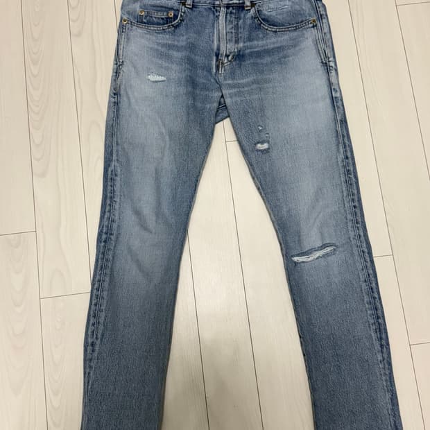 생로랑 산타모니카블루 슬림핏 데님 29 597052 YM372 4568