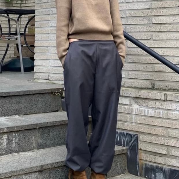 랭글러 라운드 니트 