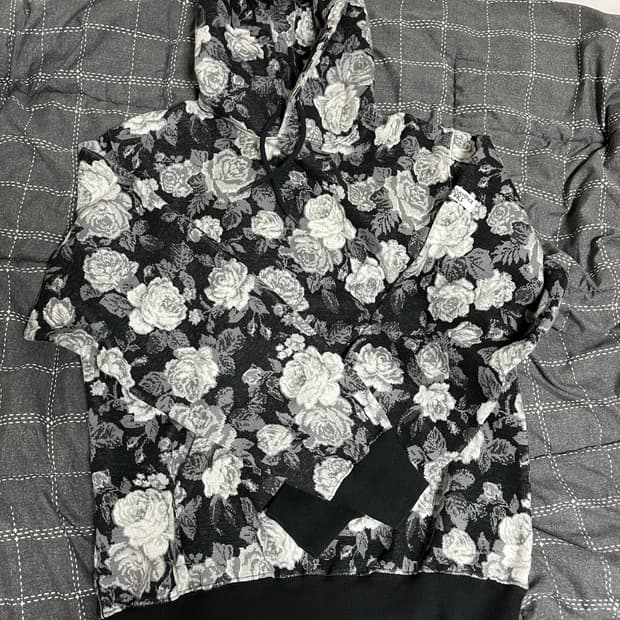 디스이즈네버댓 플라워 후드티 M