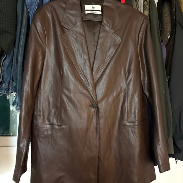 르 Faux leather over-fit blazer (brown)