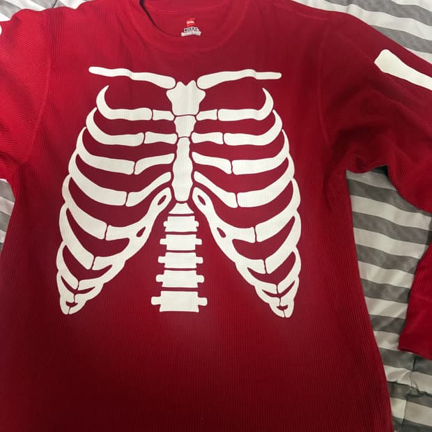 슈프림 헤인즈 본즈 써멀 롱슬리브 레드 XL