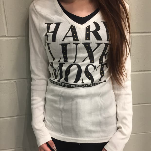 “BODY WAVE” Punk layered V-neck 
