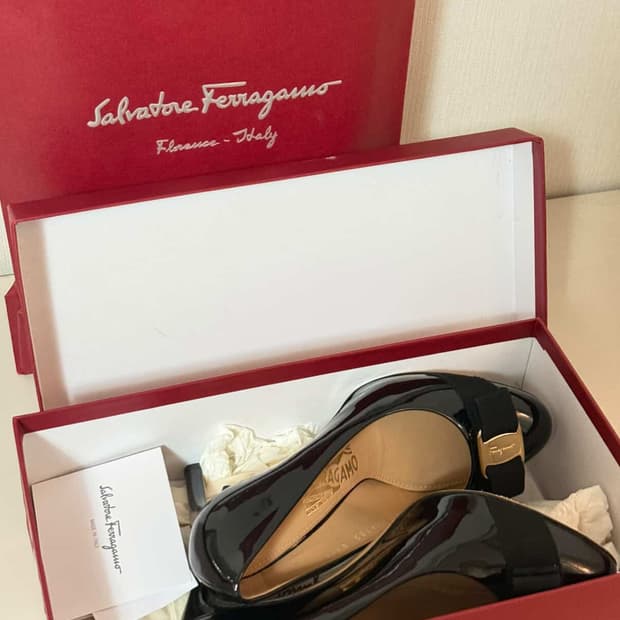 페라가모 구두(9cm) 블랙 225