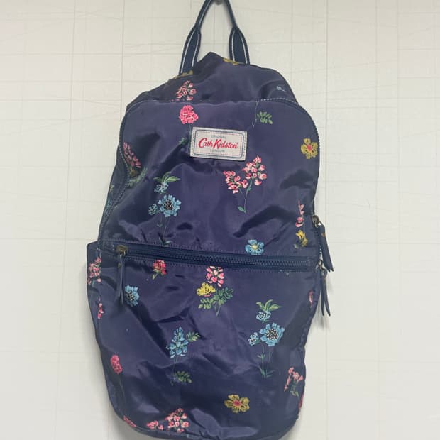 캐스키드슨 Cath Kidson 플라워 백팩 네이비