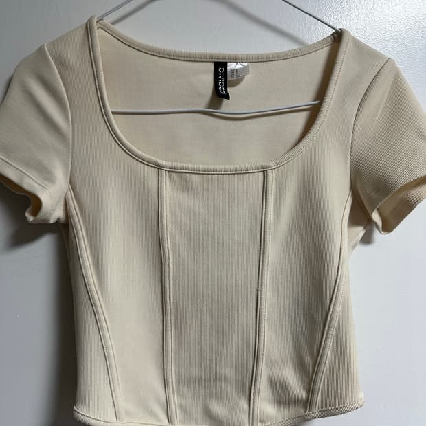 H&M 반팔티