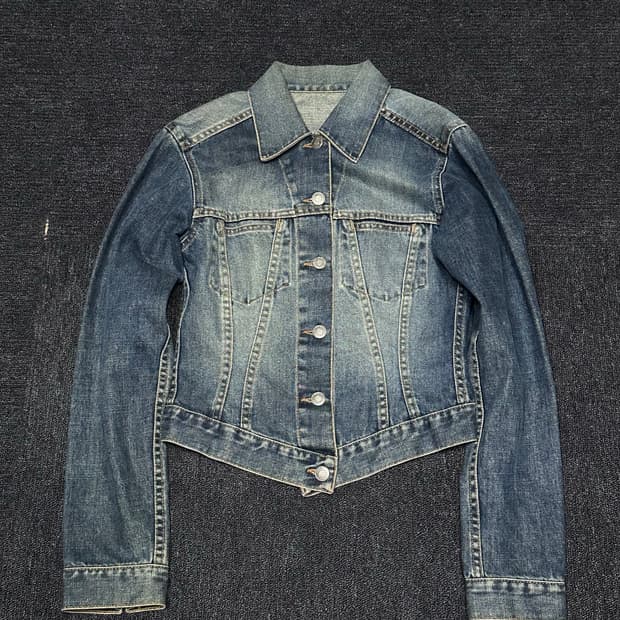 보증 ) Gucci 워시드 크롭 G-Jean Distressed 38