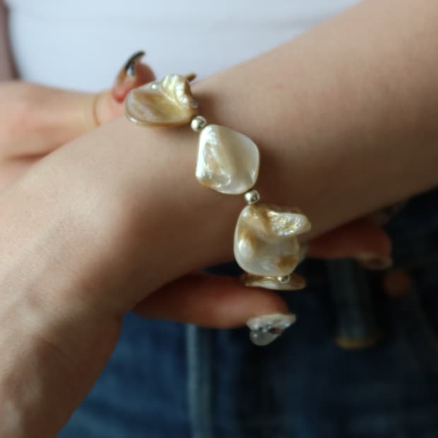 champagne pearl bracelet