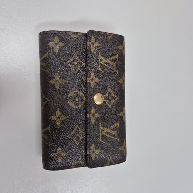 루이비통 중지갑