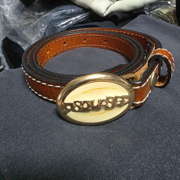 디스퀘어드 벨트 s사이즈