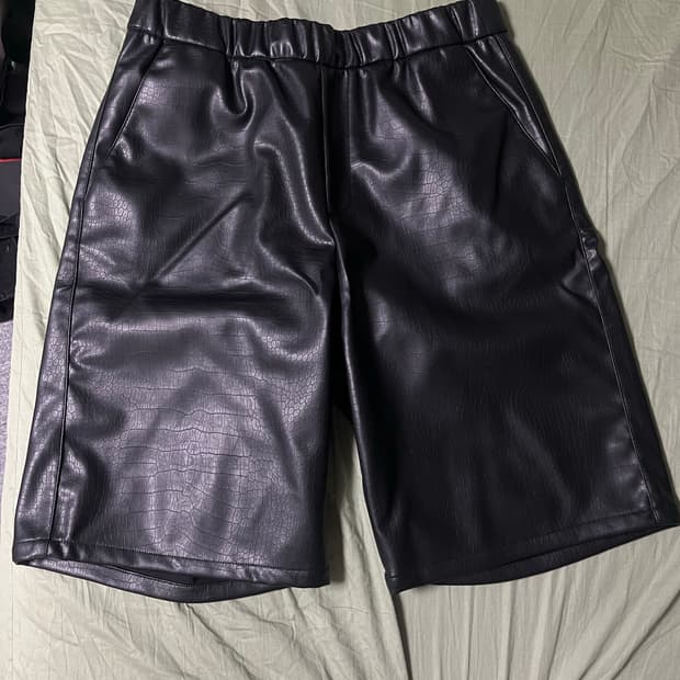 H&m 레더 버뮤다팬츠