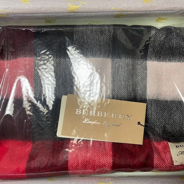 Burberry mega check cashmere 100% scarf