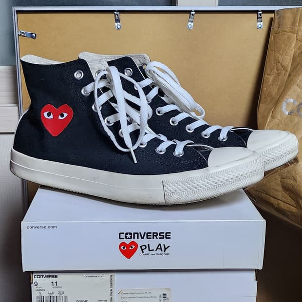 [275] 꼼데가르송 플레이 컨버스 하이 블랙 빅하트 CDG