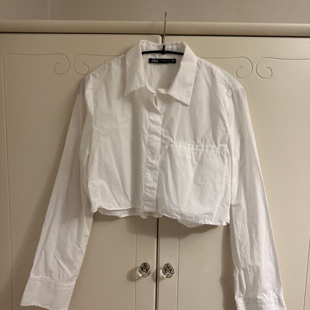 Zara 자라 크롭 화이트 셔츠