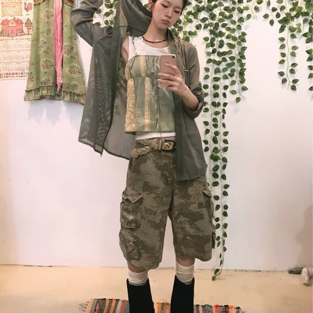 빈티지 카키 그런지힙 오리엔탈 카모 하프팬츠 코디 세트