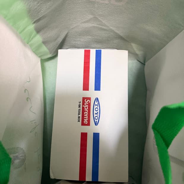 슈프림 악세서리