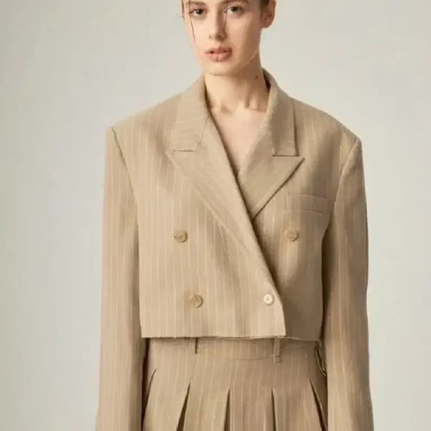 (글로니) 스푸닝 핀 스트라이프 자켓 크롭 블레이저 스커트 세트