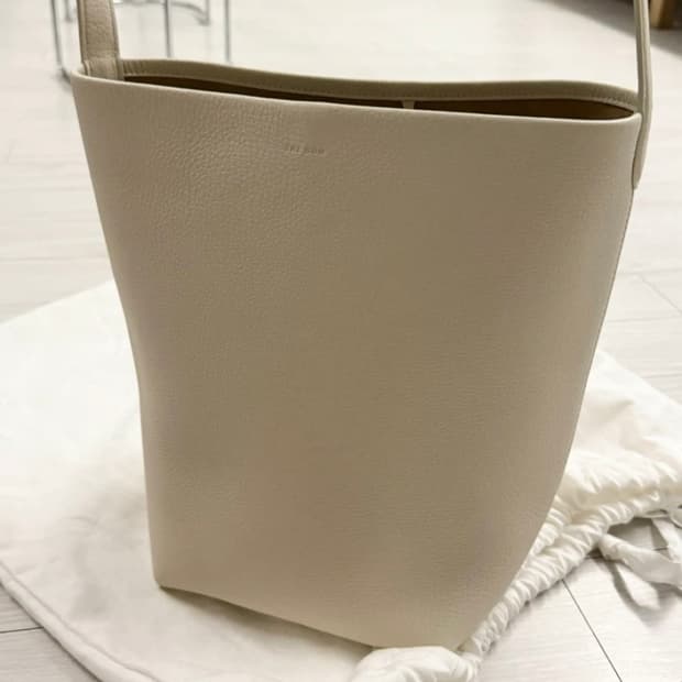 더로우 파크백 미디움 아이보리