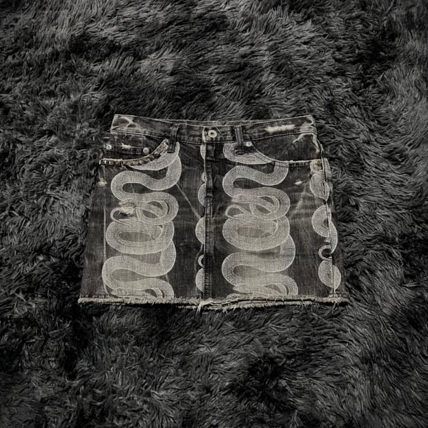 Hysteric Glamour 흑청 스네이크 숏스커트