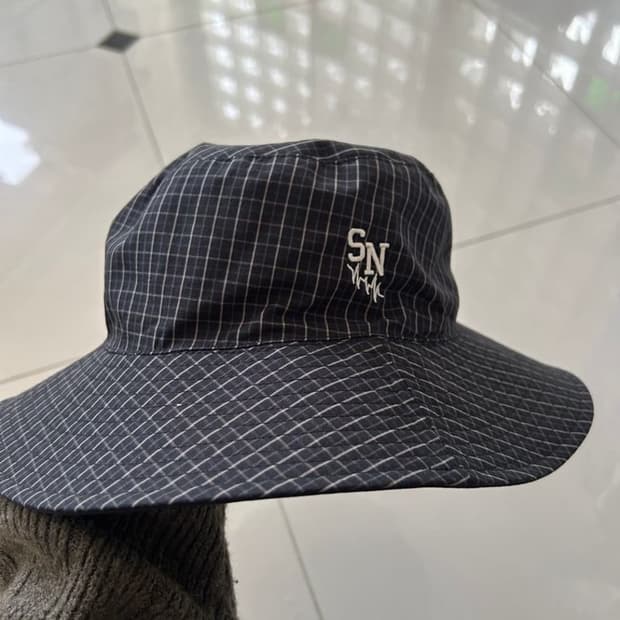 REVERSIBLE GU X Undercover