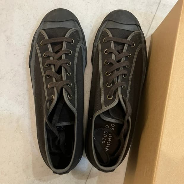 스튜디오니콜슨x문스타 애쉬 240mm