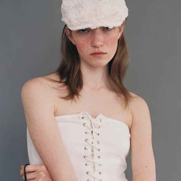 어썸니즈 클래식 헌팅 캡_로즈 크림