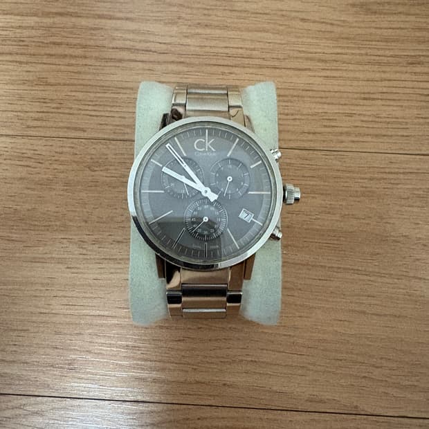 캘빈클라인(Ck) 크로노그래프 메탈 시계-새 사파이어 유리