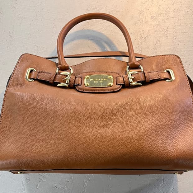 마이클 코어스 브라운 가죽 토트백