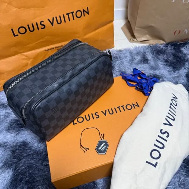 [정품/새상품] 루이비통 다미에 돕키트 