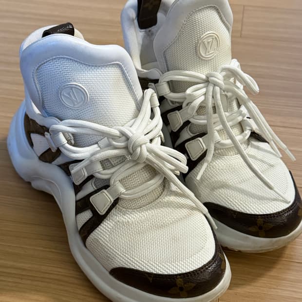 루이비통 아치라이트 여성 스니커즈(235)