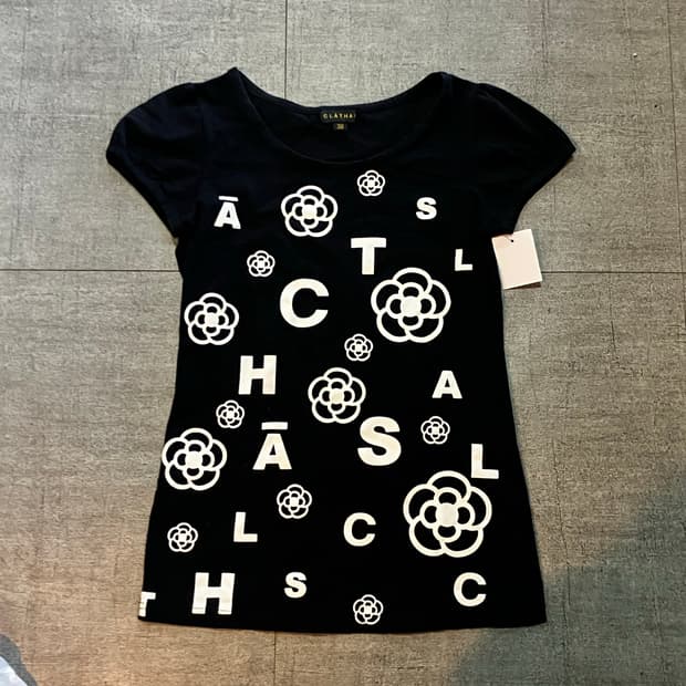 일본빈티지 Clathas 핀터깔y2k 대대장 딱붙핏 반팔티셔츠