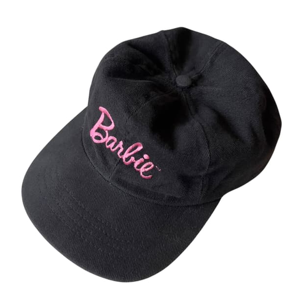 빈티지 00s Barbie 로고 캡
