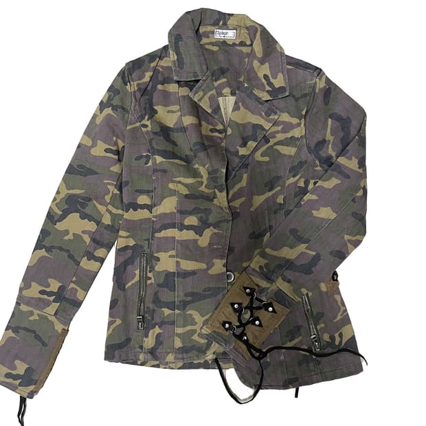 y2k camo jacket