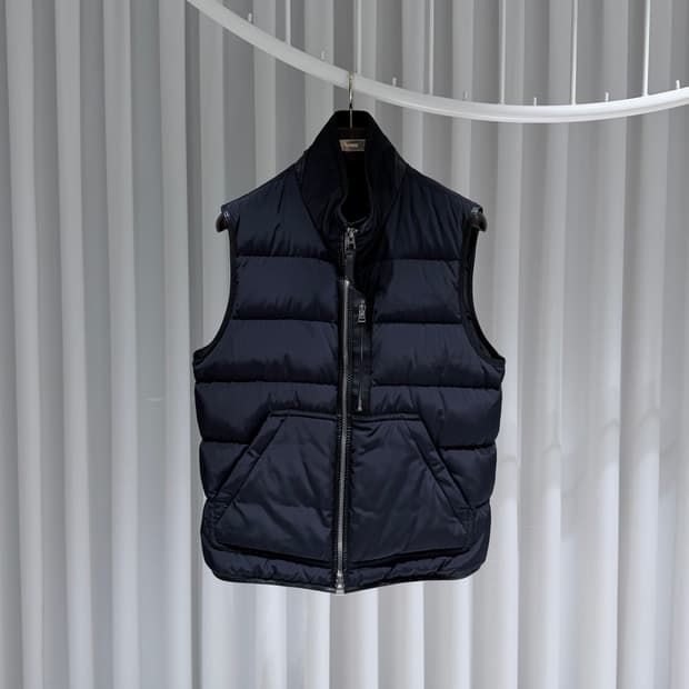 (A+/ 48) / 톰포드 레더 트리밍 퀄팅 쉘 다운 블랙 패딩 조끼