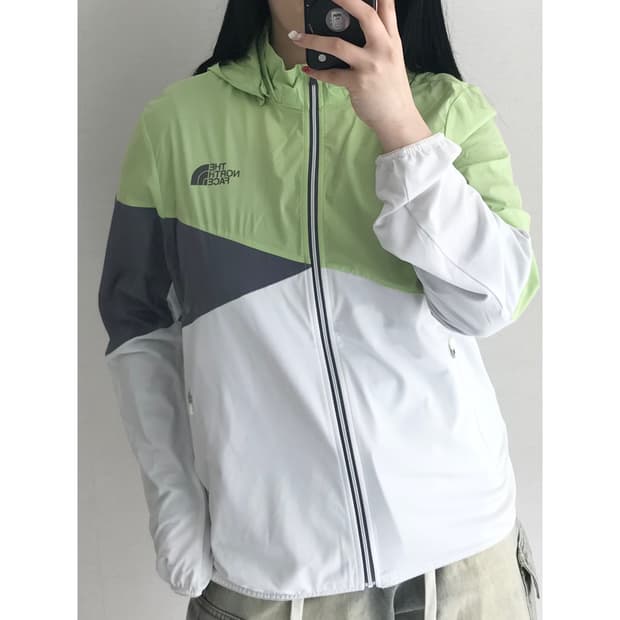 노스페이스 바람막이 L